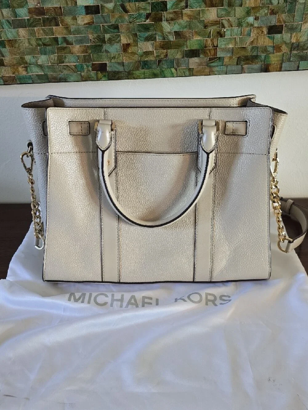 Michael Kors Nouveau Hamilton Large Pebbled Leather Satchel – Cream / Gold